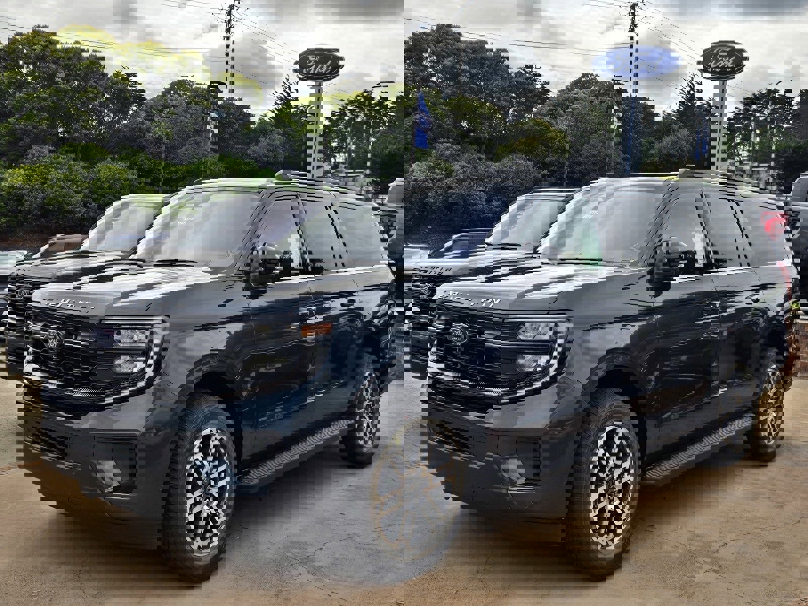 New 2025 Ford Expedition Max Active image 2