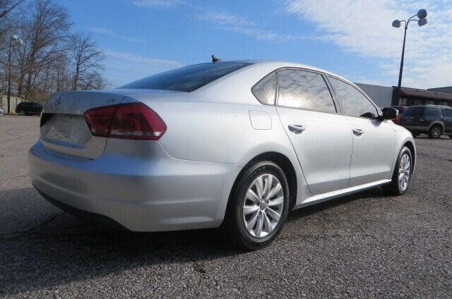 Used 2014 Volkswagen Passat 1.8T Wolfsburg Edition image 3