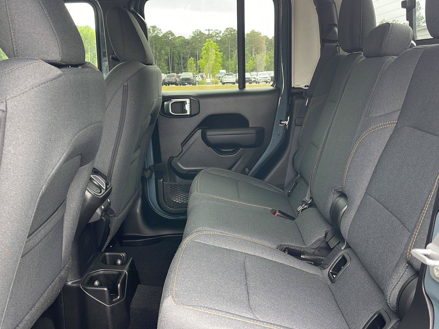 New 2026 Jeep Gladiator Sport AWD/4WD image 26