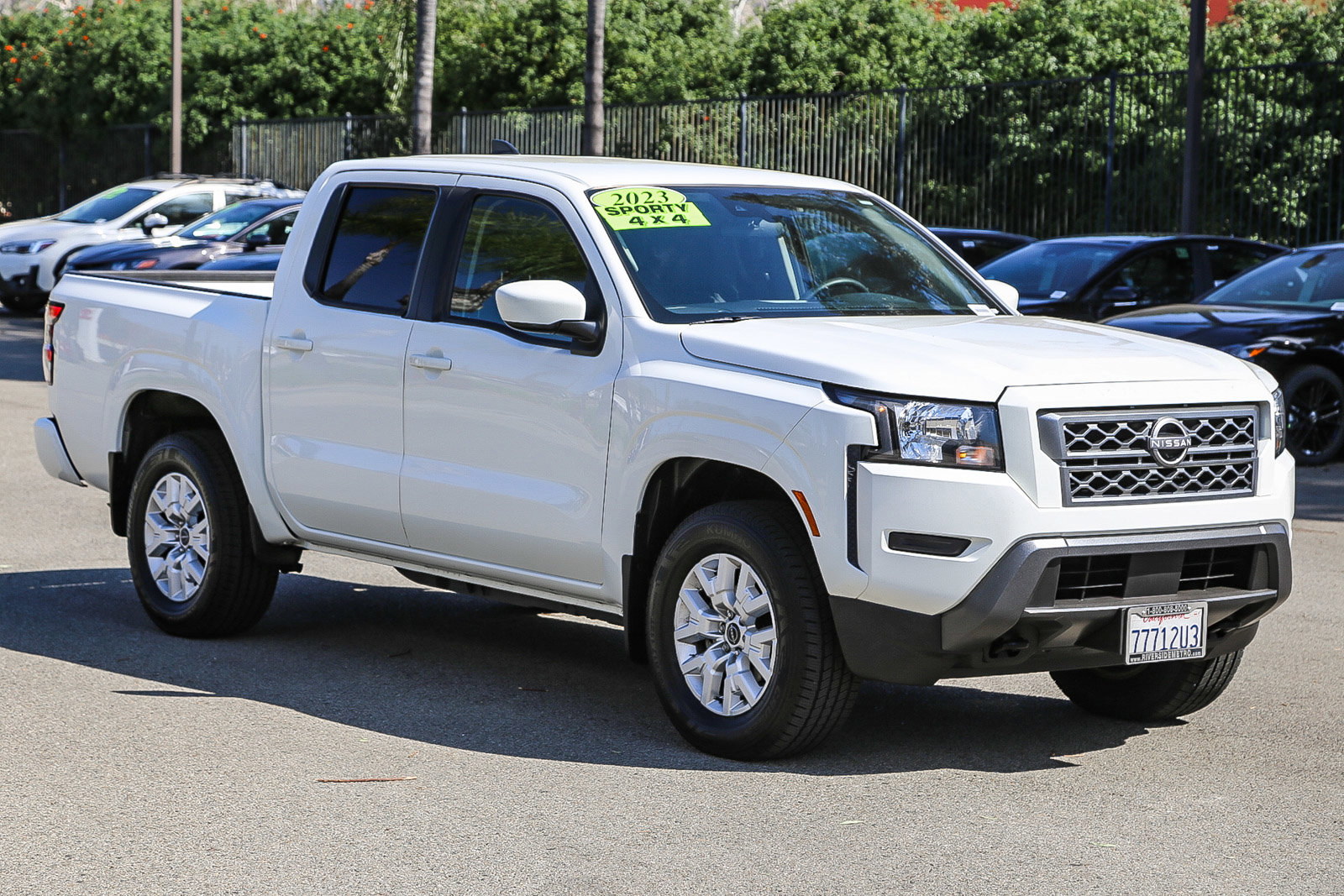 Used 2023 Nissan Frontier SV w/ Technology Package image 3