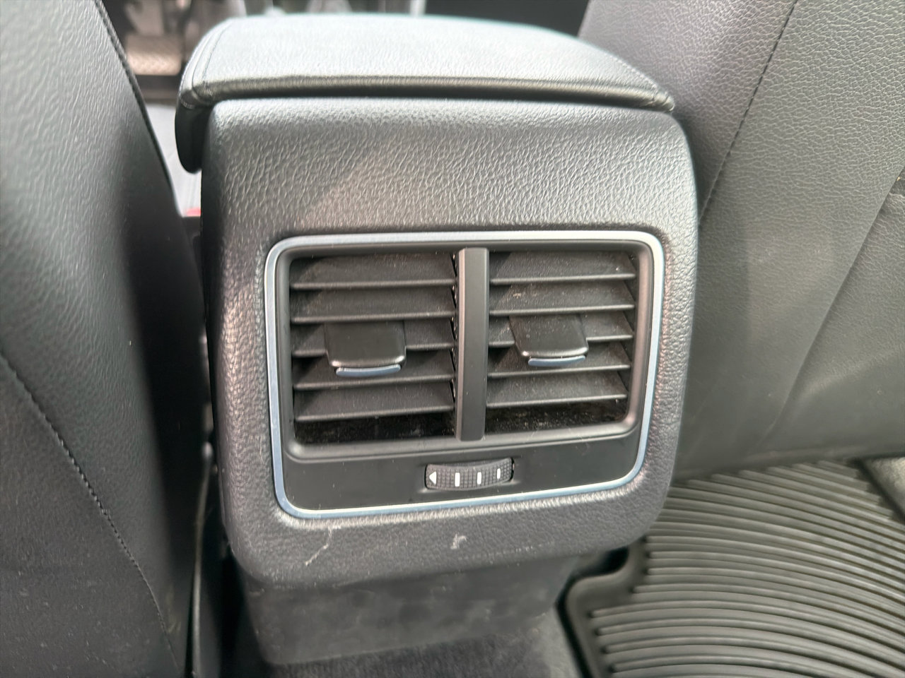 Used 2013 Volkswagen Passat 2.5 SE image 21