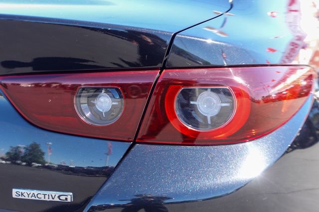 Used 2022 MAZDA MAZDA3 s image 7