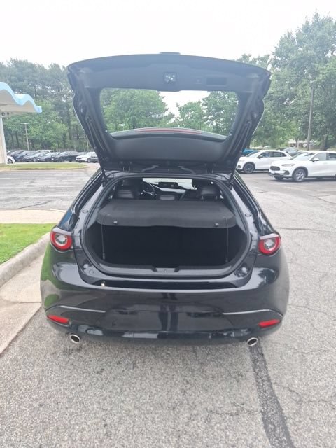 Used 2024 MAZDA MAZDA3 s FWD image 8