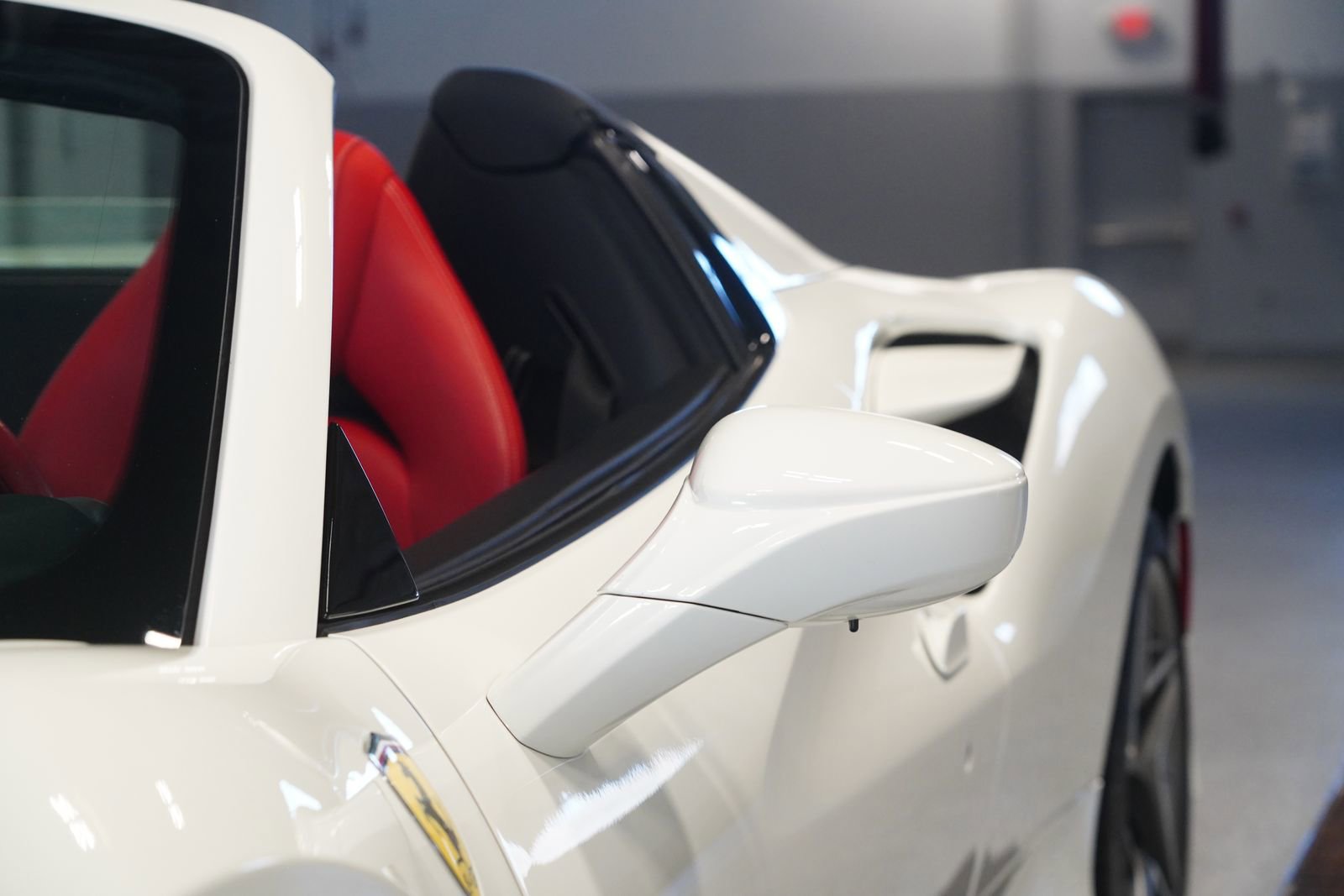 Used 2021 Ferrari F8 Tributo RWD image 10
