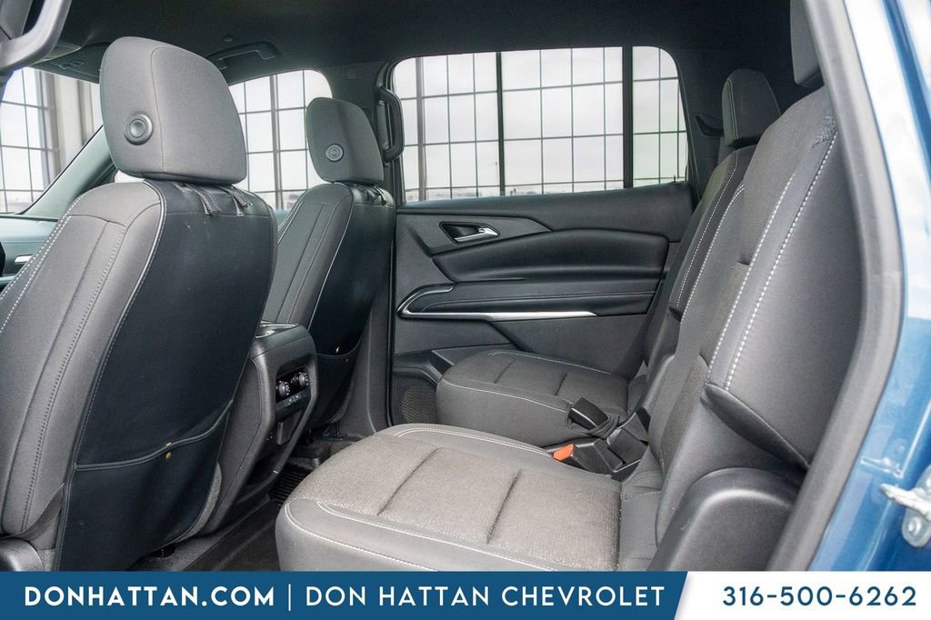 Used 2025 Chevrolet Traverse LT w/ Midnight/Sport Edition AWD/4WD image 22