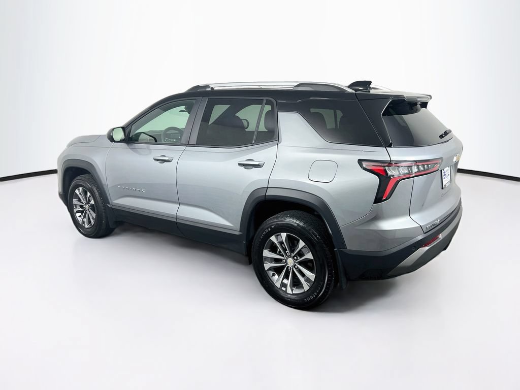 Used 2025 Chevrolet Equinox LT w/ Convenience Package II FWD image 5