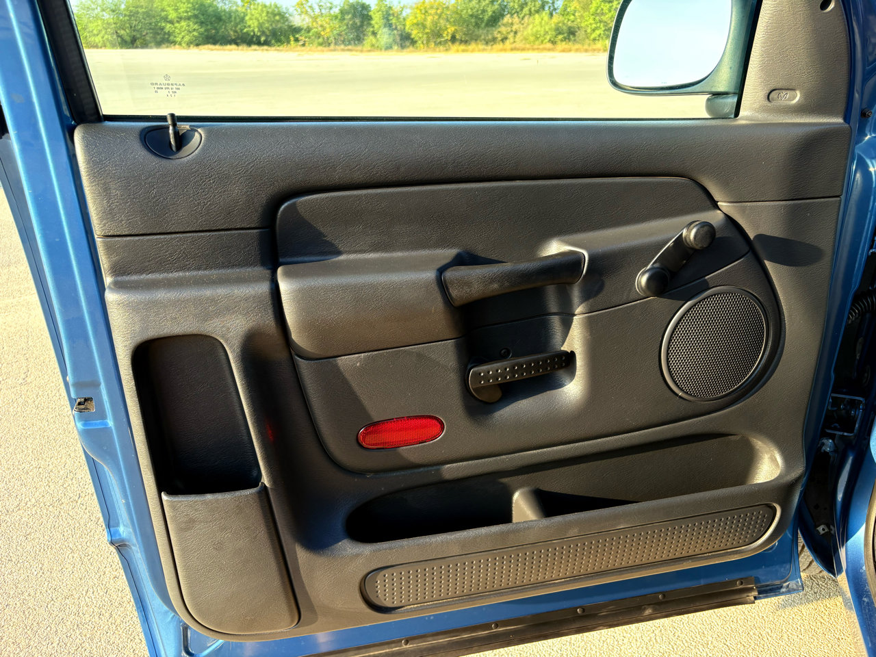 Used 2004 Dodge Ram 1500 Truck ST w/ ST Value Group image 14