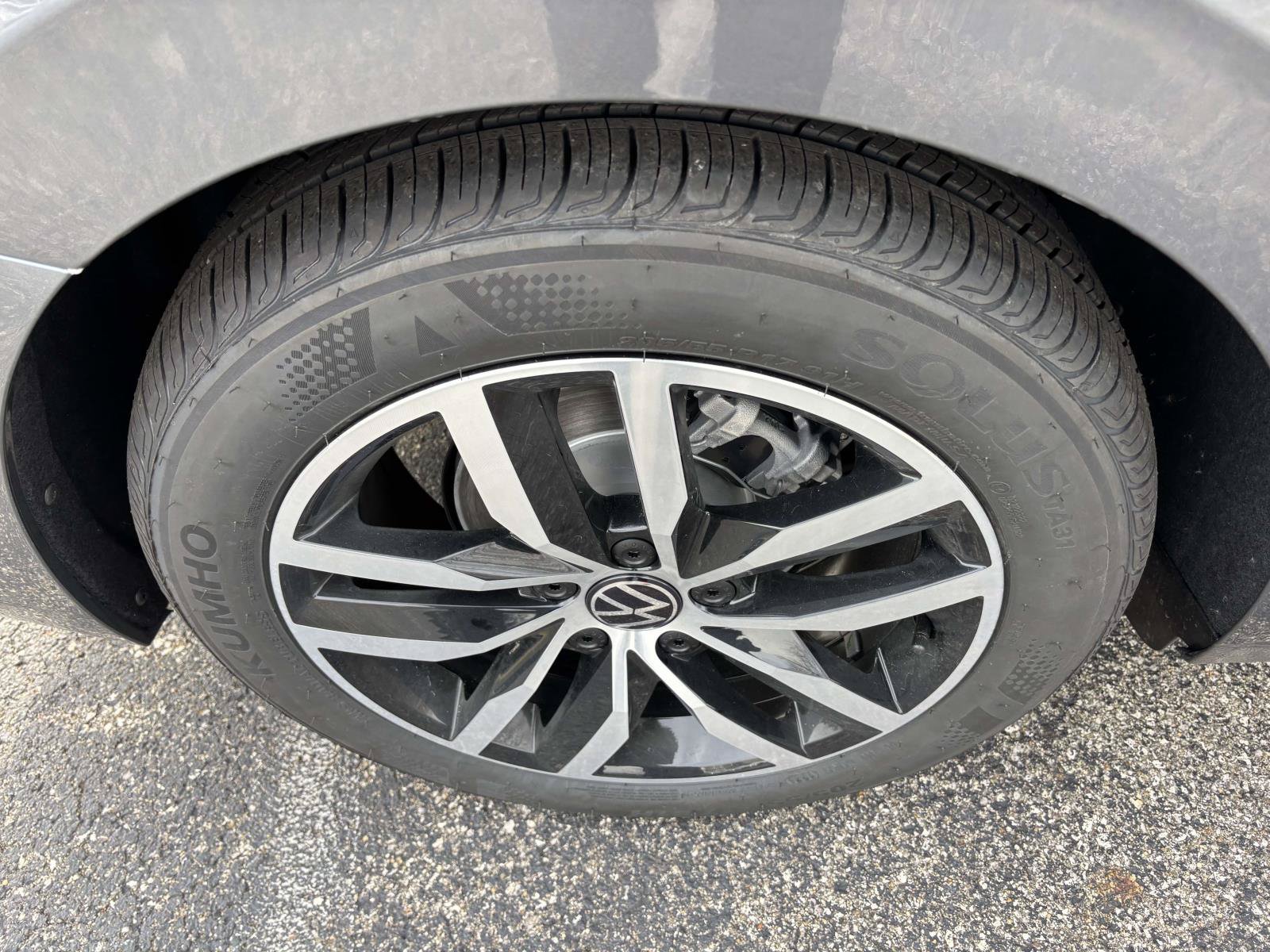 New 2026 Volkswagen Jetta SE FWD image 10
