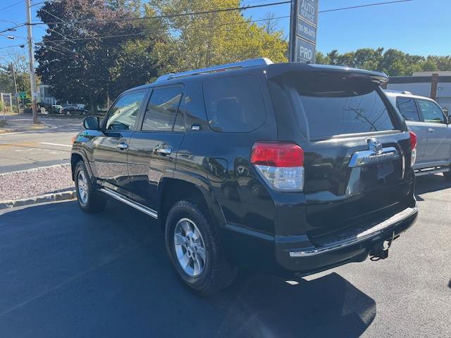 Used 2013 Toyota 4Runner SR5 image 3