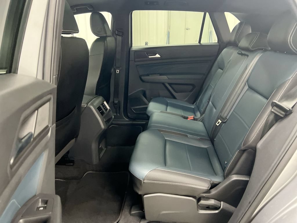 Used 2021 Volkswagen Atlas Cross Sport SEL R-Line AWD/4WD image 23