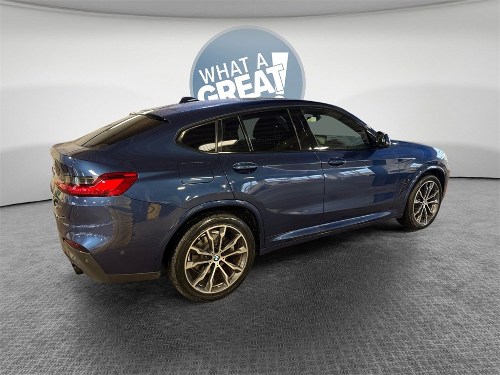 Used 2021 BMW X4 xDrive30i w/ Executive Package image 3