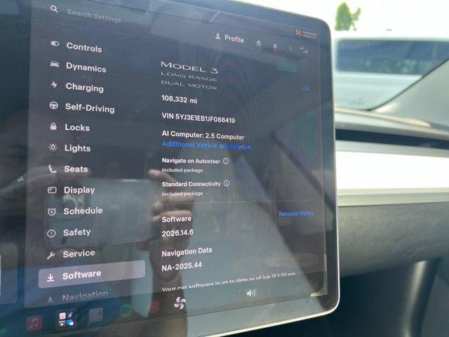 Used 2018 Tesla Model 3 Long Range AWD/4WD image 18