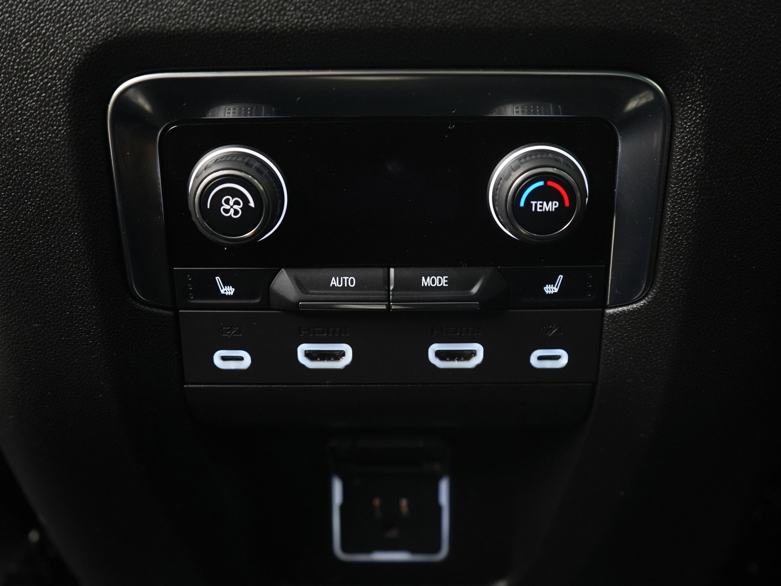 Used 2024 Chevrolet Suburban High Country w/ Premium Package image 20