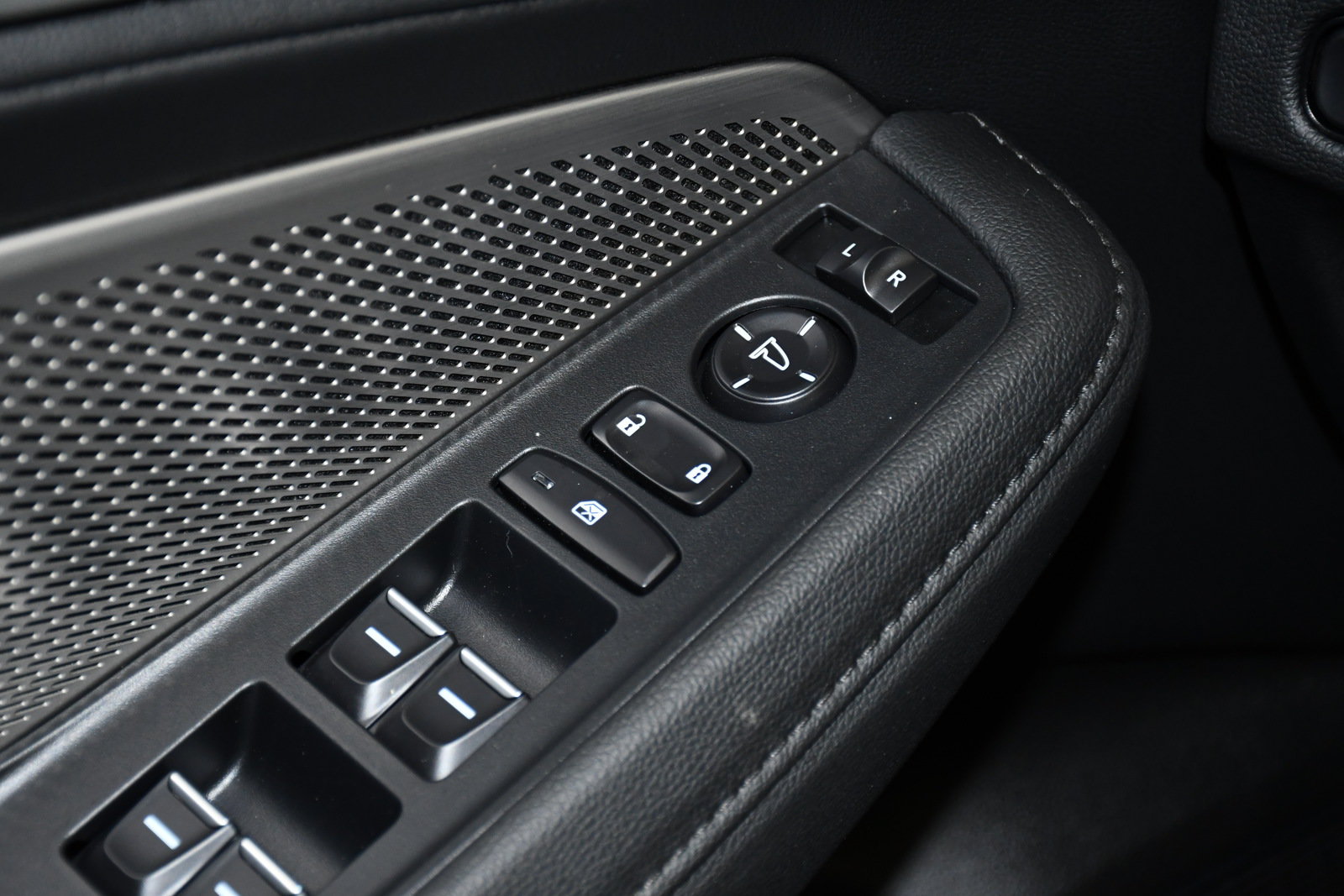 Certified 2024 Acura MDX SH-AWD image 33