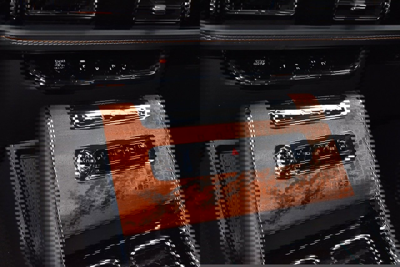 New 2026 Lincoln Aviator Black Label w/ Dynamic Handling Package image 31