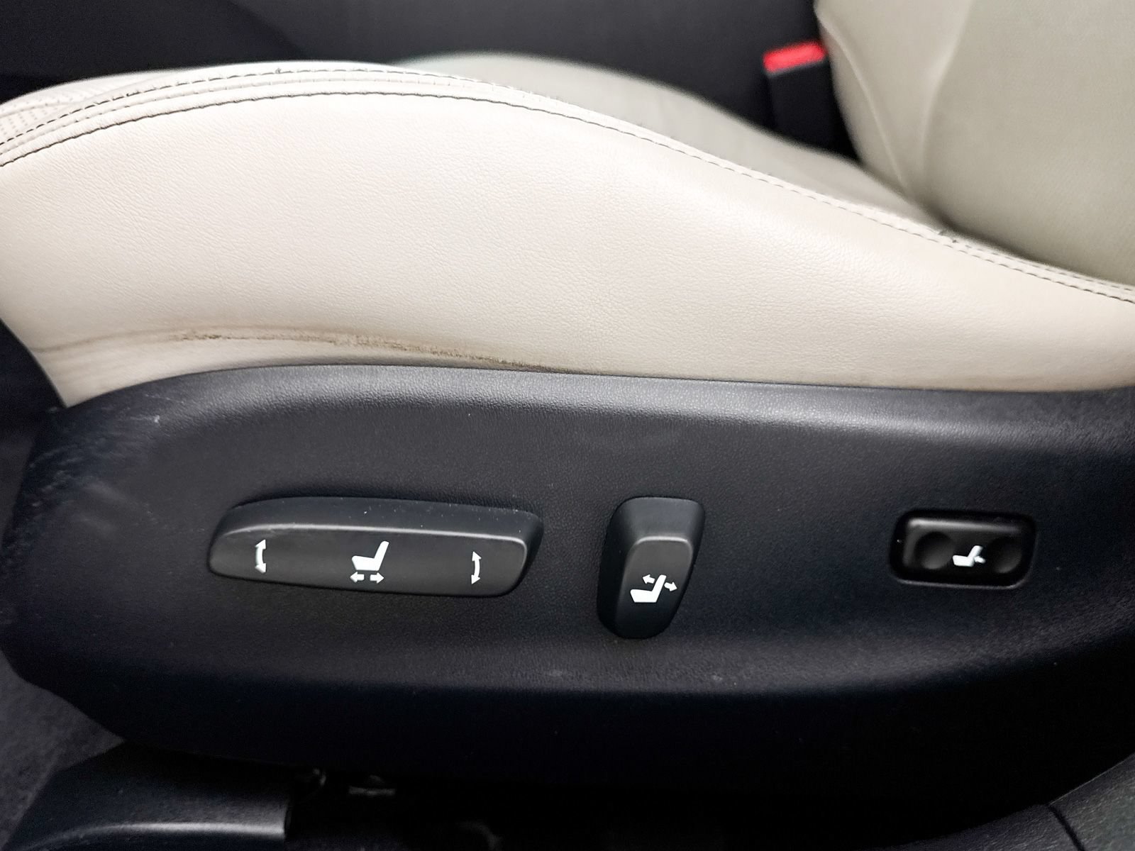 Used 2012 Lexus IS 250 w/ Premium Pkg Value Edition RWD image 17