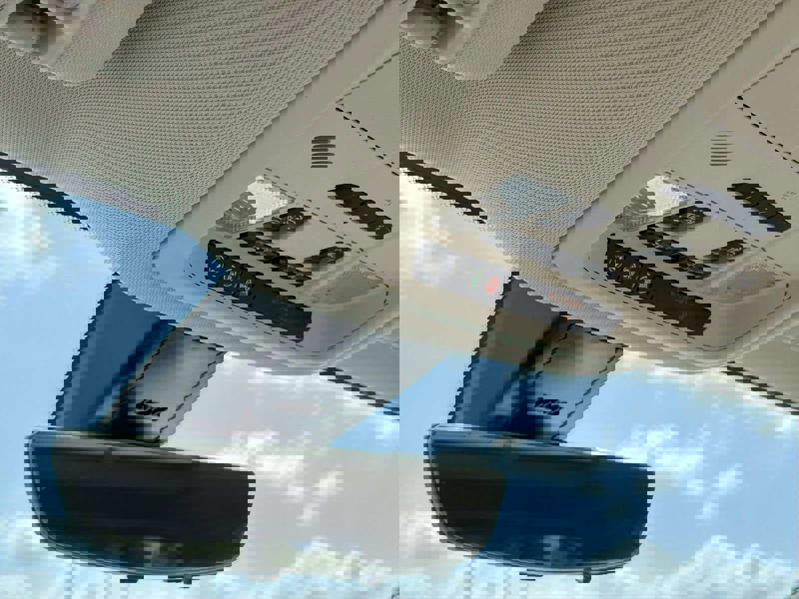 Used 2023 GMC Acadia Denali w/ Denali Technology Package image 27