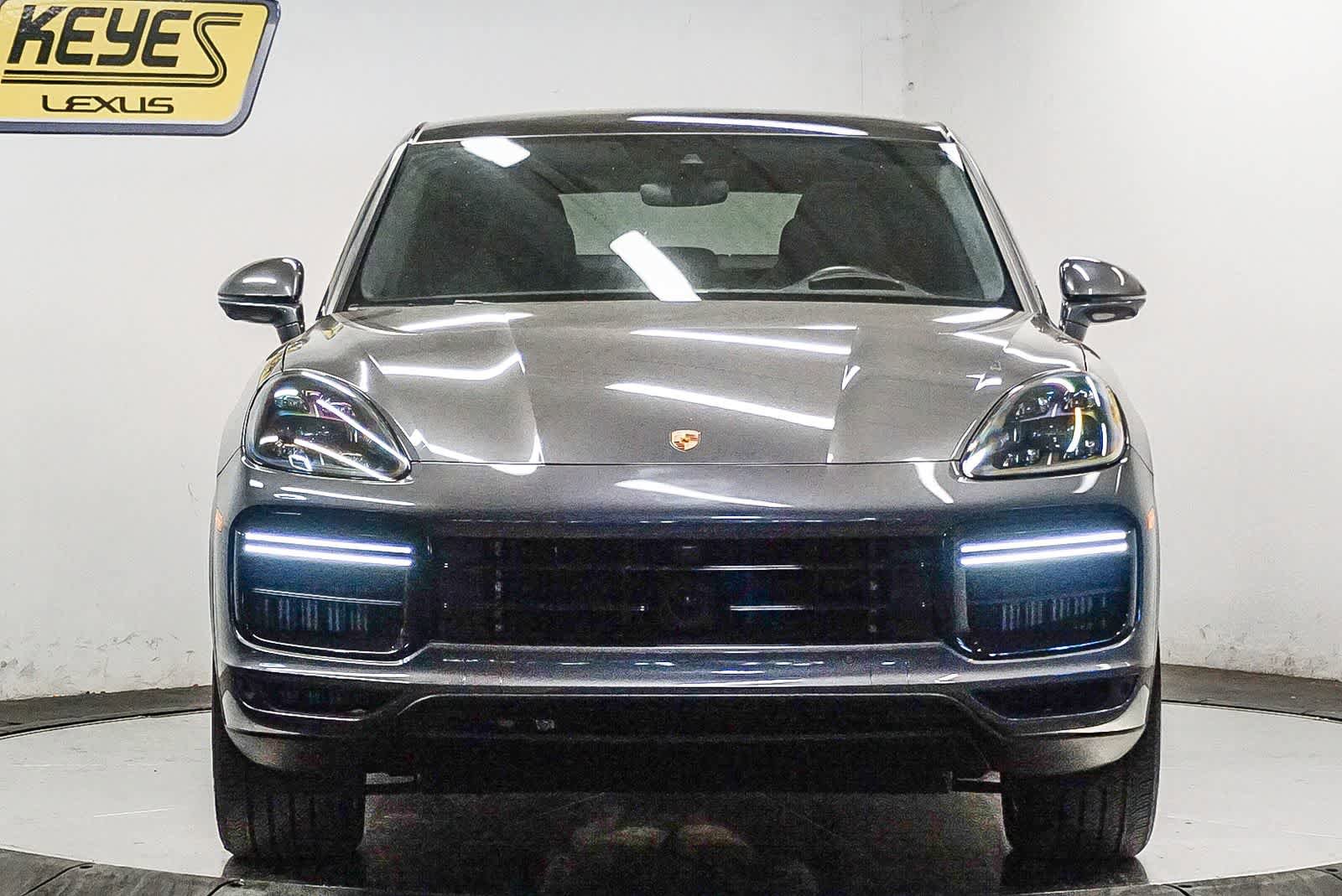 Certified 2022 Porsche Cayenne Turbo AWD/4WD image 6