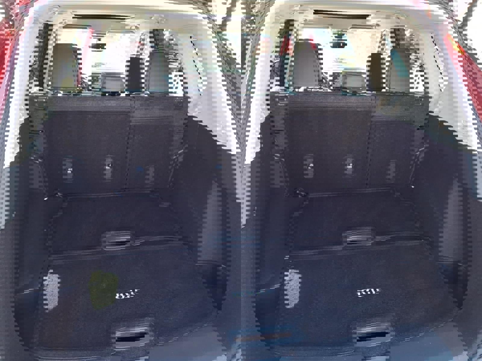 Used 2023 Nissan Rogue SV image 20