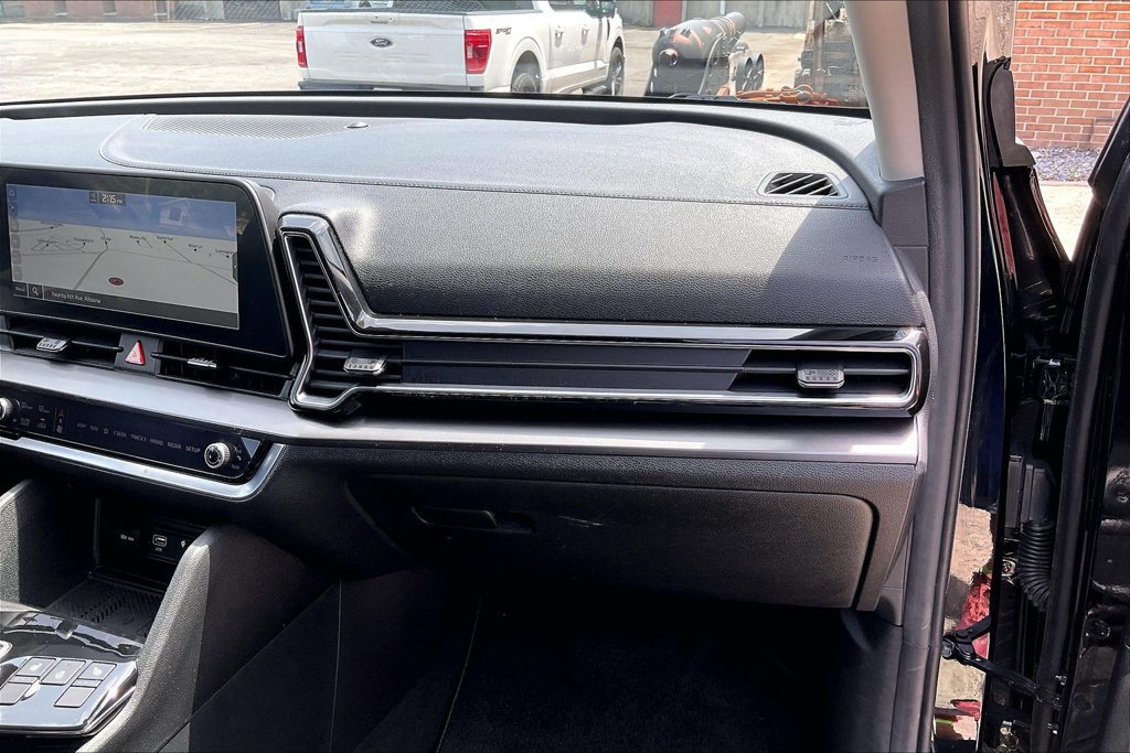 Used 2023 Kia Sportage EX AWD/4WD image 14