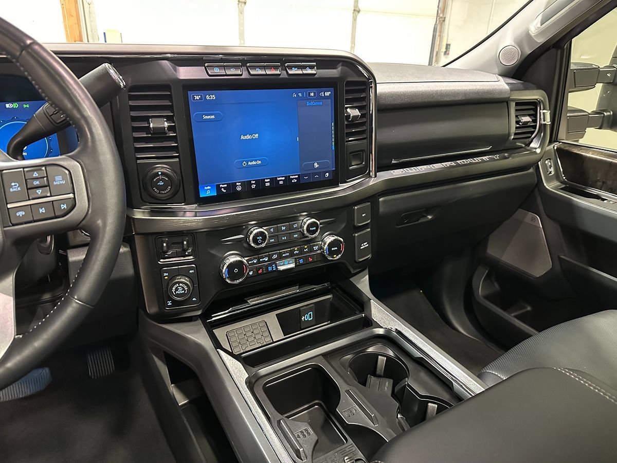 Used 2024 Ford F250 Lariat w/ Lariat Ultimate Package AWD/4WD image 36