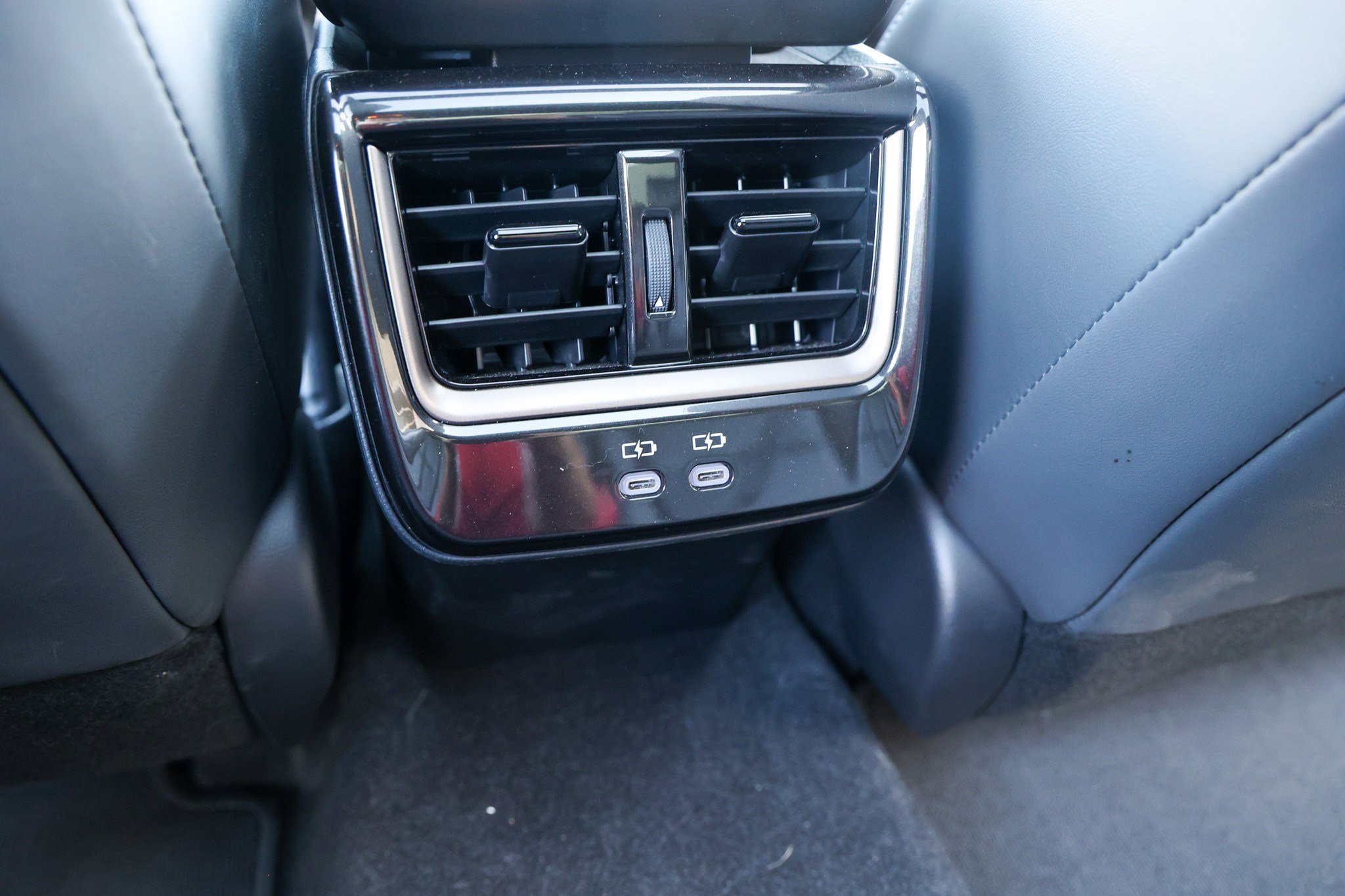 Used 2025 Toyota Crown Platinum image 34