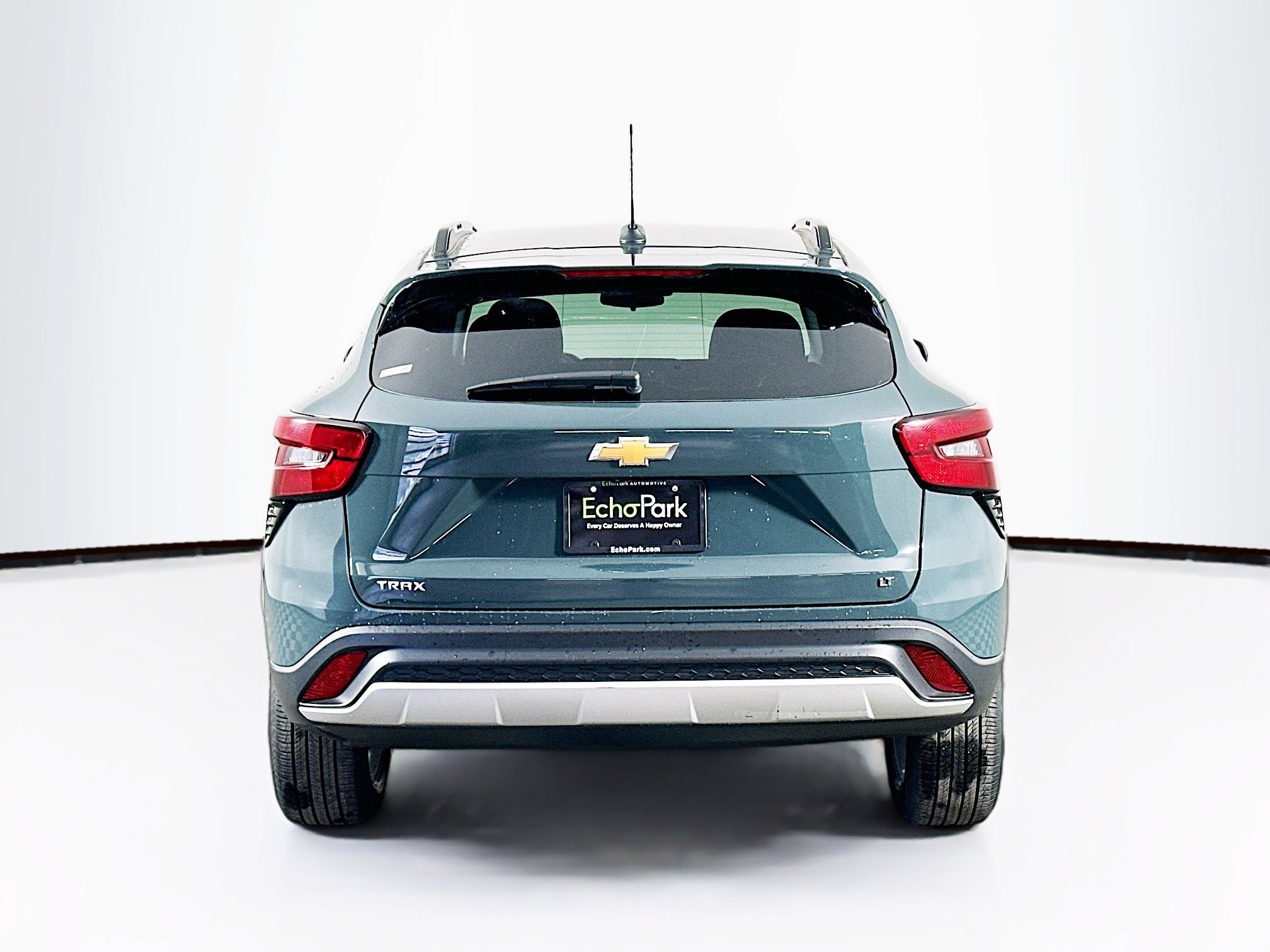 Used 2025 Chevrolet Trax LT image 7