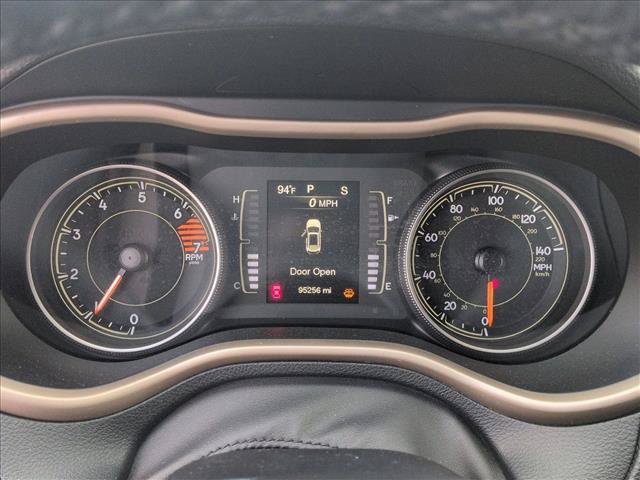 Used 2017 Jeep Cherokee Latitude FWD image 11