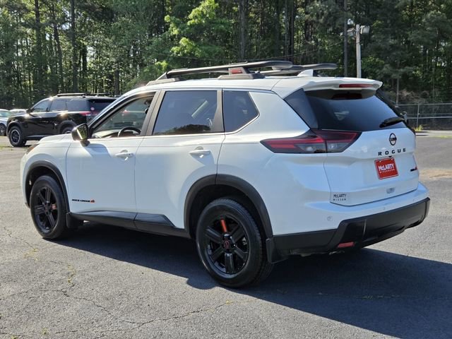 Used 2025 Nissan Rogue SV AWD/4WD image 3