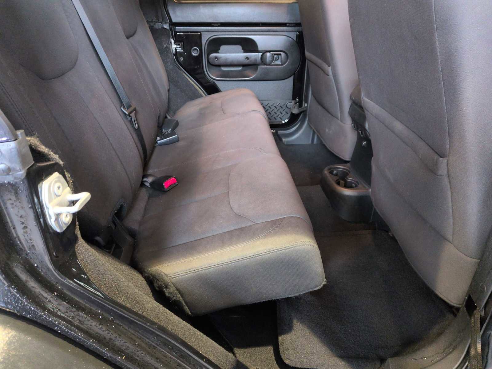 Used 2017 Jeep Wrangler Unlimited Sport w/ Connectivity Group image 18