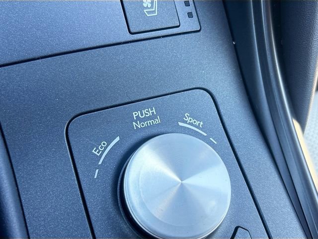 Used 2025 Lexus IS 350 F Sport image 28