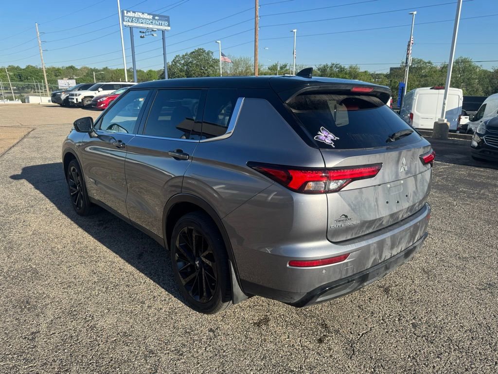 Used 2023 Mitsubishi Outlander SEL Black Edition AWD/4WD image 5