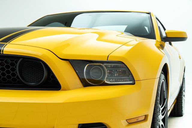 Used 2013 Ford Mustang Boss 302 w/ Boss 302 Accessory Pkg RWD image 11