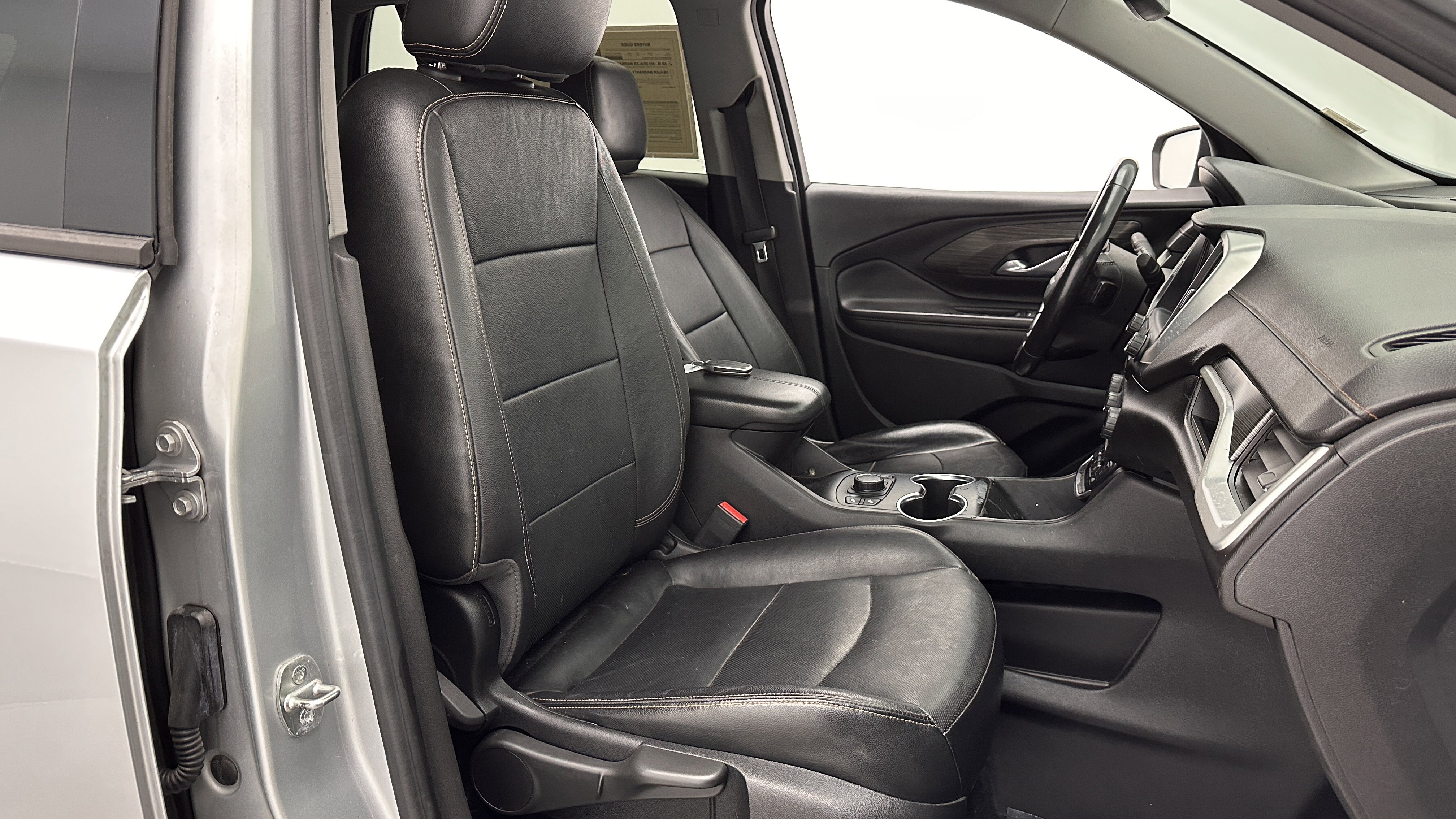 Used 2020 GMC Terrain SLT image 33