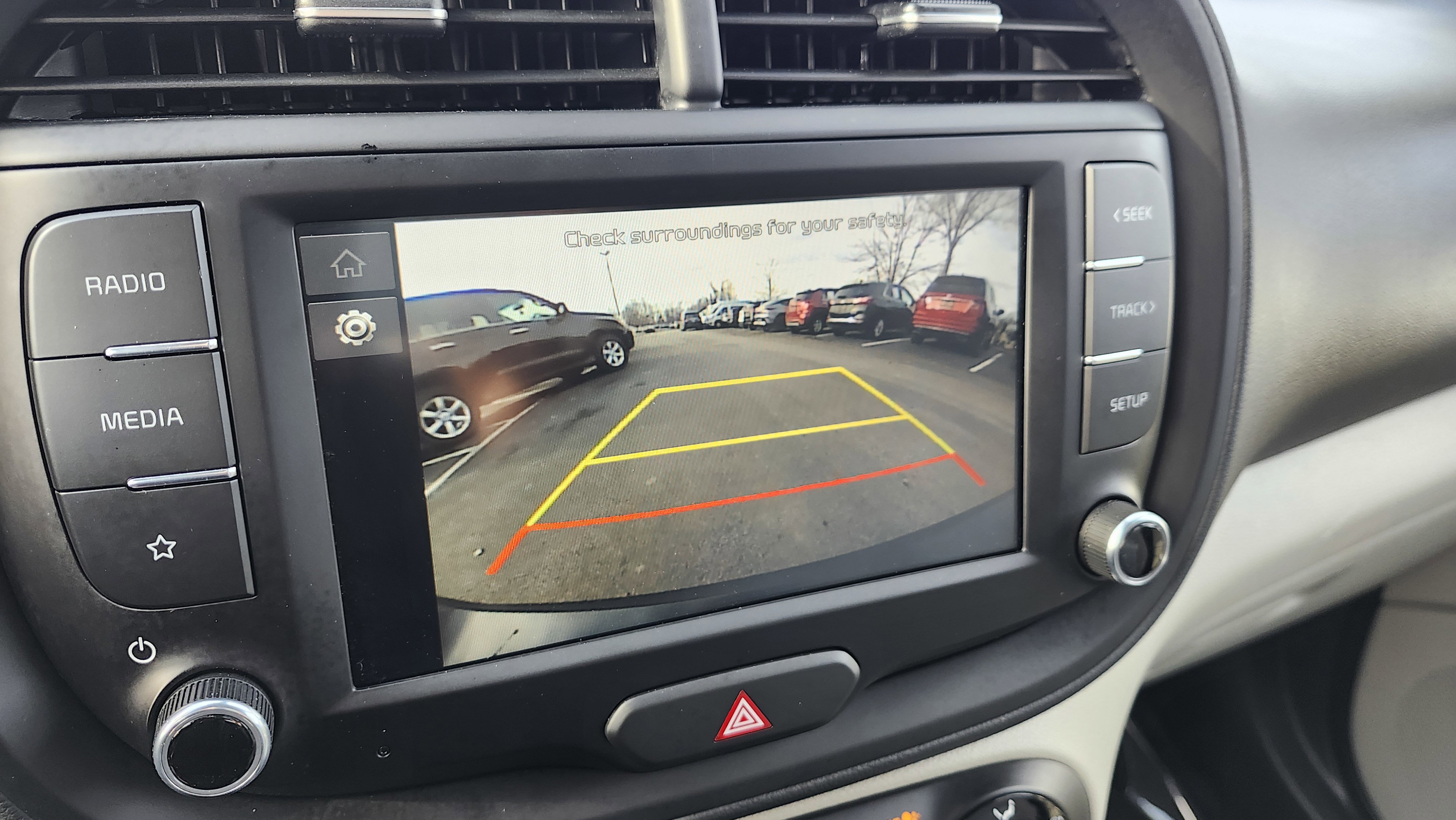 Used 2024 Kia Soul LX image 2