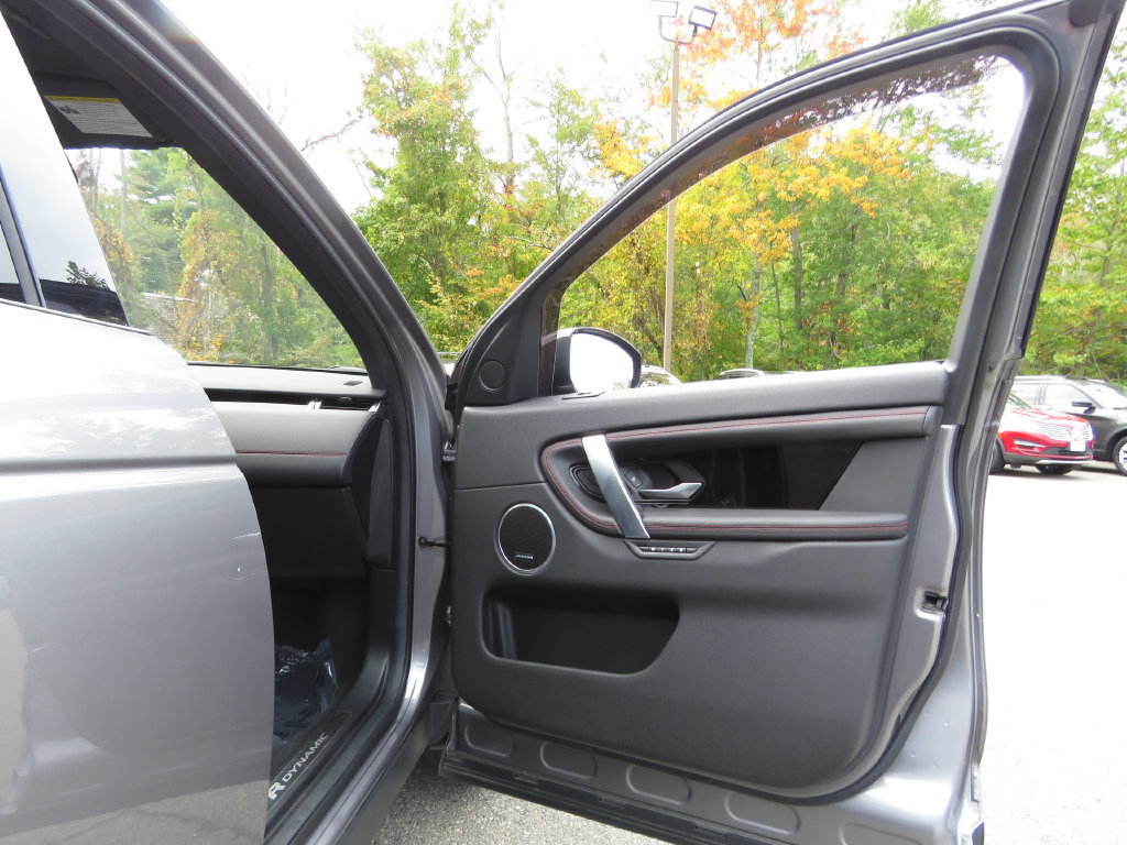 Used 2020 Land Rover Discovery Sport SE R-Dynamic AWD/4WD image 12