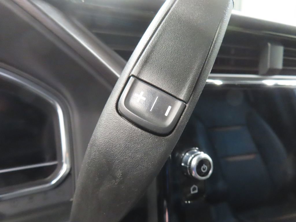 Used 2024 GMC Sierra 2500 AT4 w/ Technology Package AWD/4WD image 67
