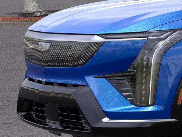 New 2026 Cadillac Optiq Luxury 2 RWD image 13