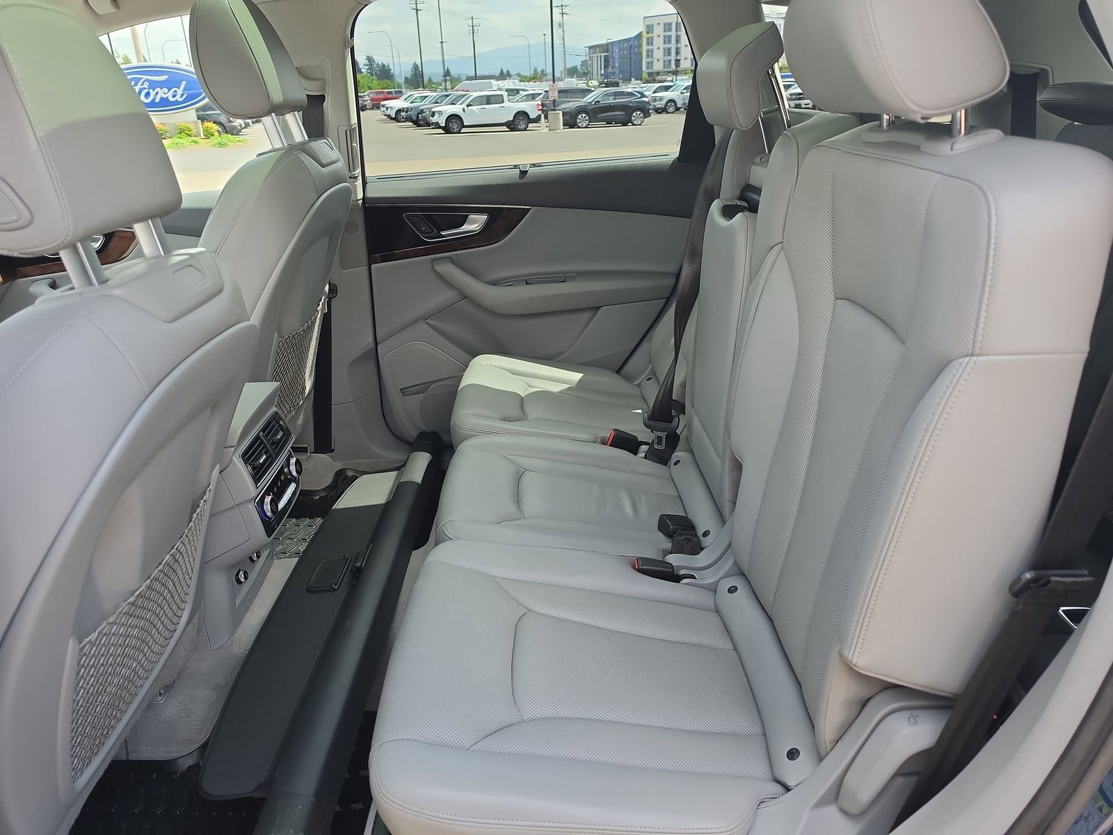 Used 2018 Audi Q7 3.0T Prestige w/ Prestige Package AWD/4WD image 16
