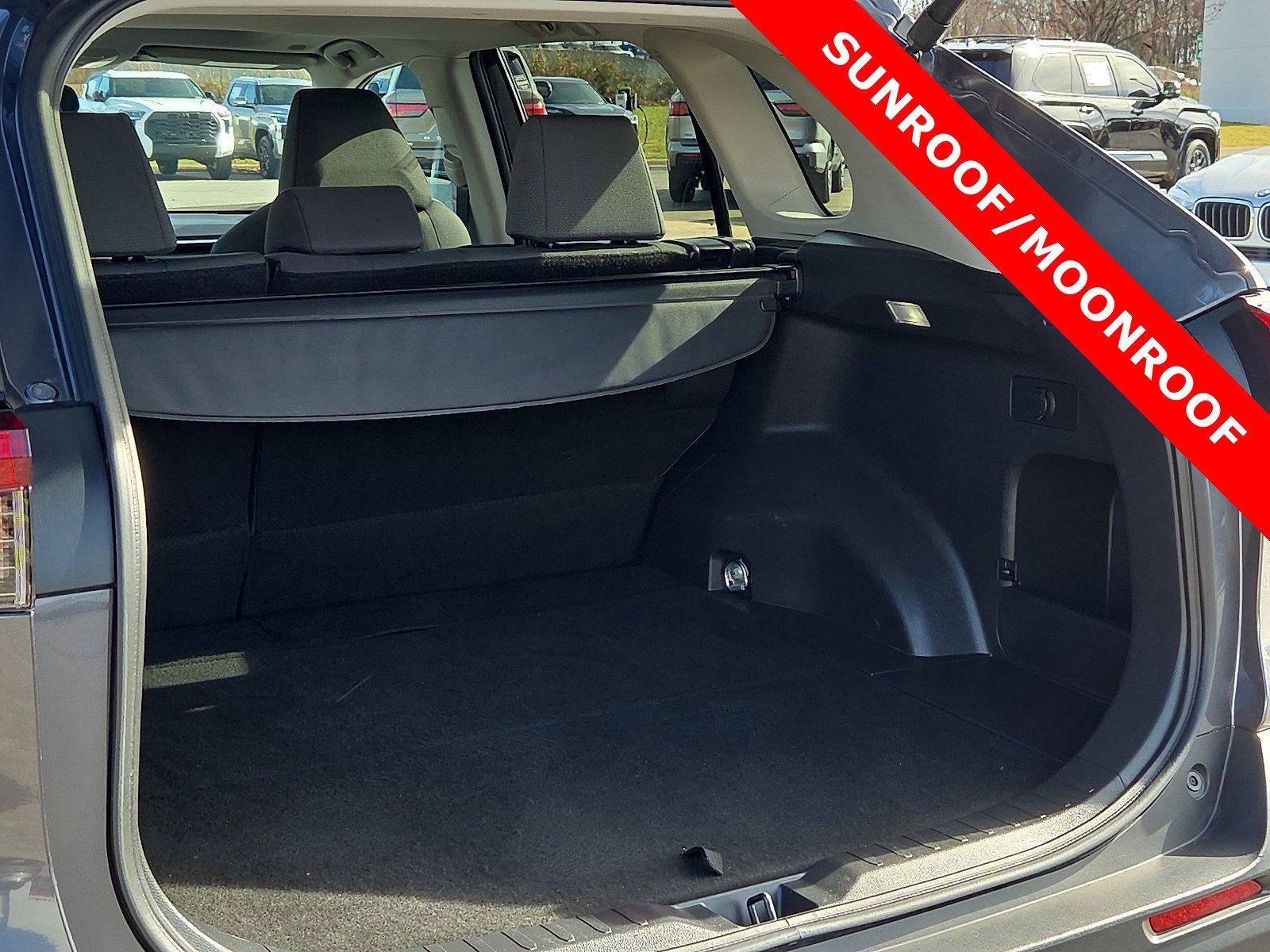 Used 2024 Toyota RAV4 XLE image 9