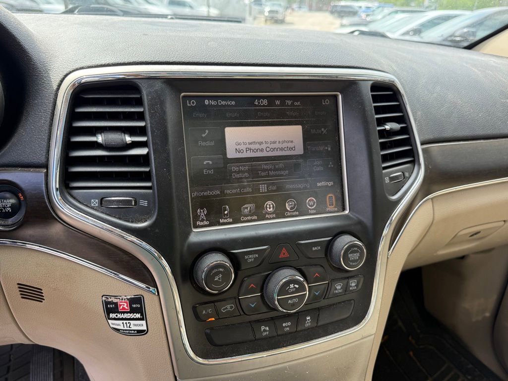 Used 2015 Jeep Grand Cherokee Limited w/ Luxury Group II image 19