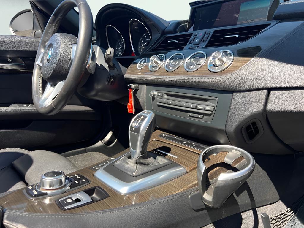 Used 2015 BMW Z4 sDrive35i RWD image 19