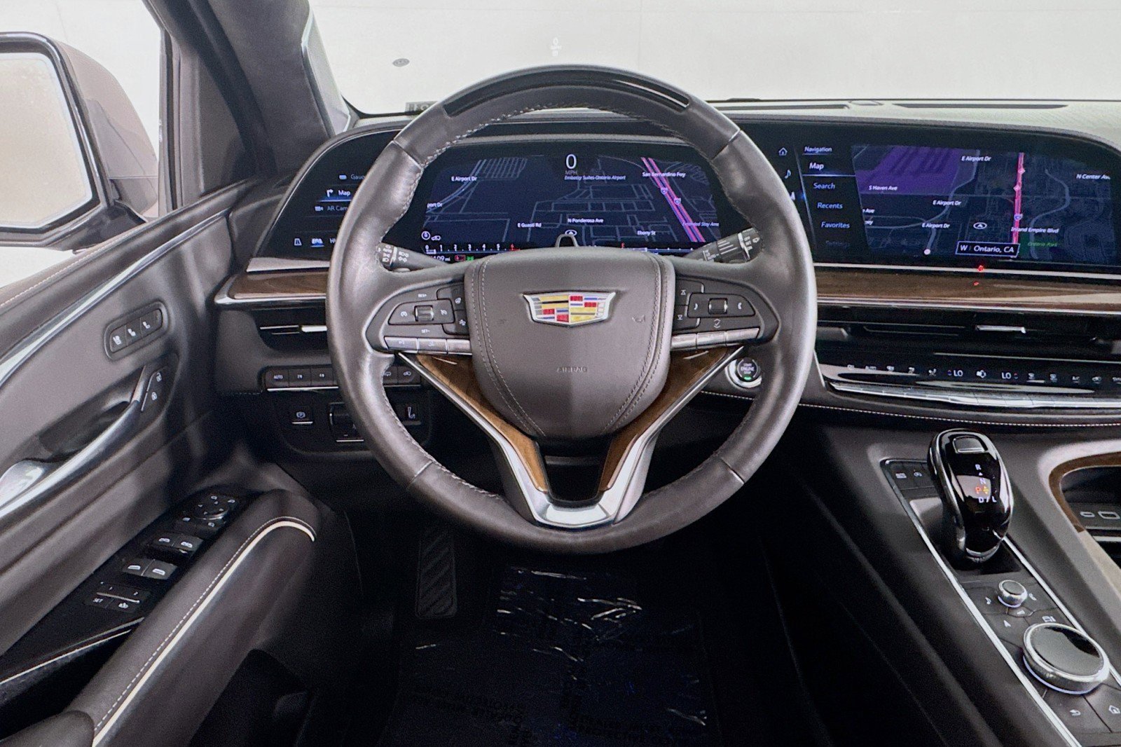Used 2023 Cadillac Escalade Sport Platinum image 4