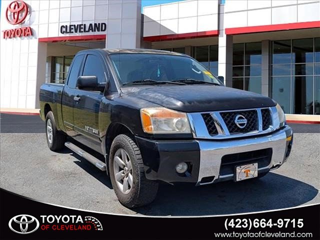 Used 2010 Nissan Titan SE w/ SE Value Truck Pkg