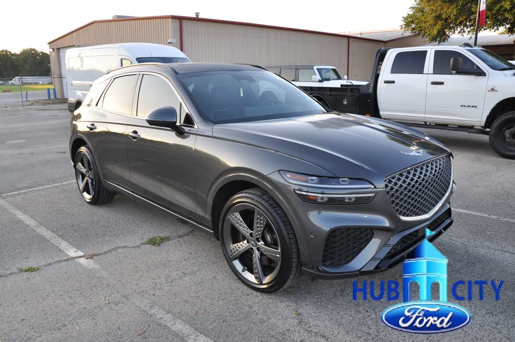 Used 2022 Genesis GV70 3.5T Sport w/ Sport Prestige Package AWD/4WD image 7
