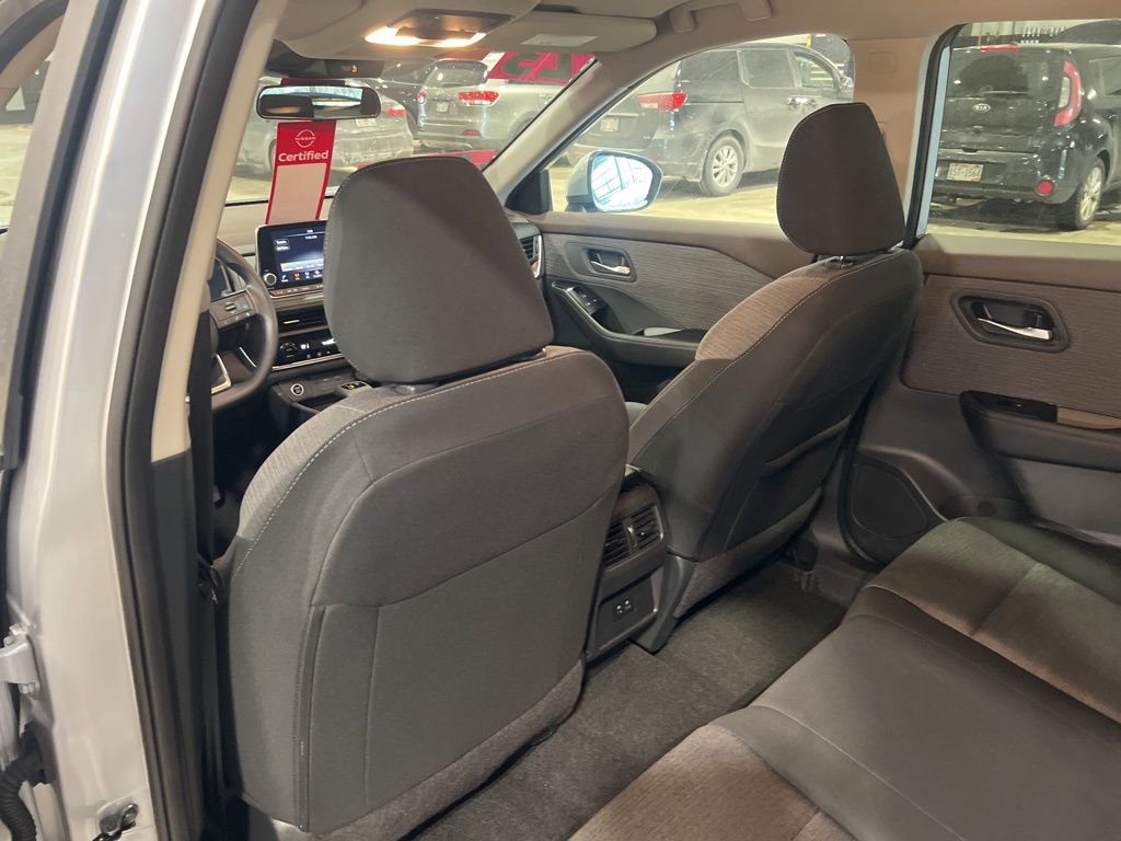 Certified 2023 Nissan Rogue SV image 9