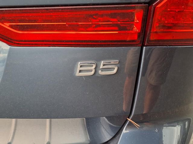 Used 2023 Volvo XC60 B5 Ultimate w/ Protection Package Premier FWD image 8