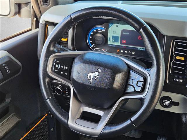 Used 2023 Ford Bronco Badlands image 11