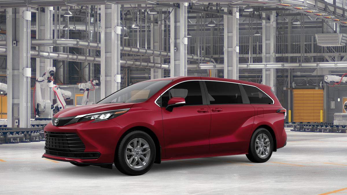 New 2026 Toyota Sienna LE image 3