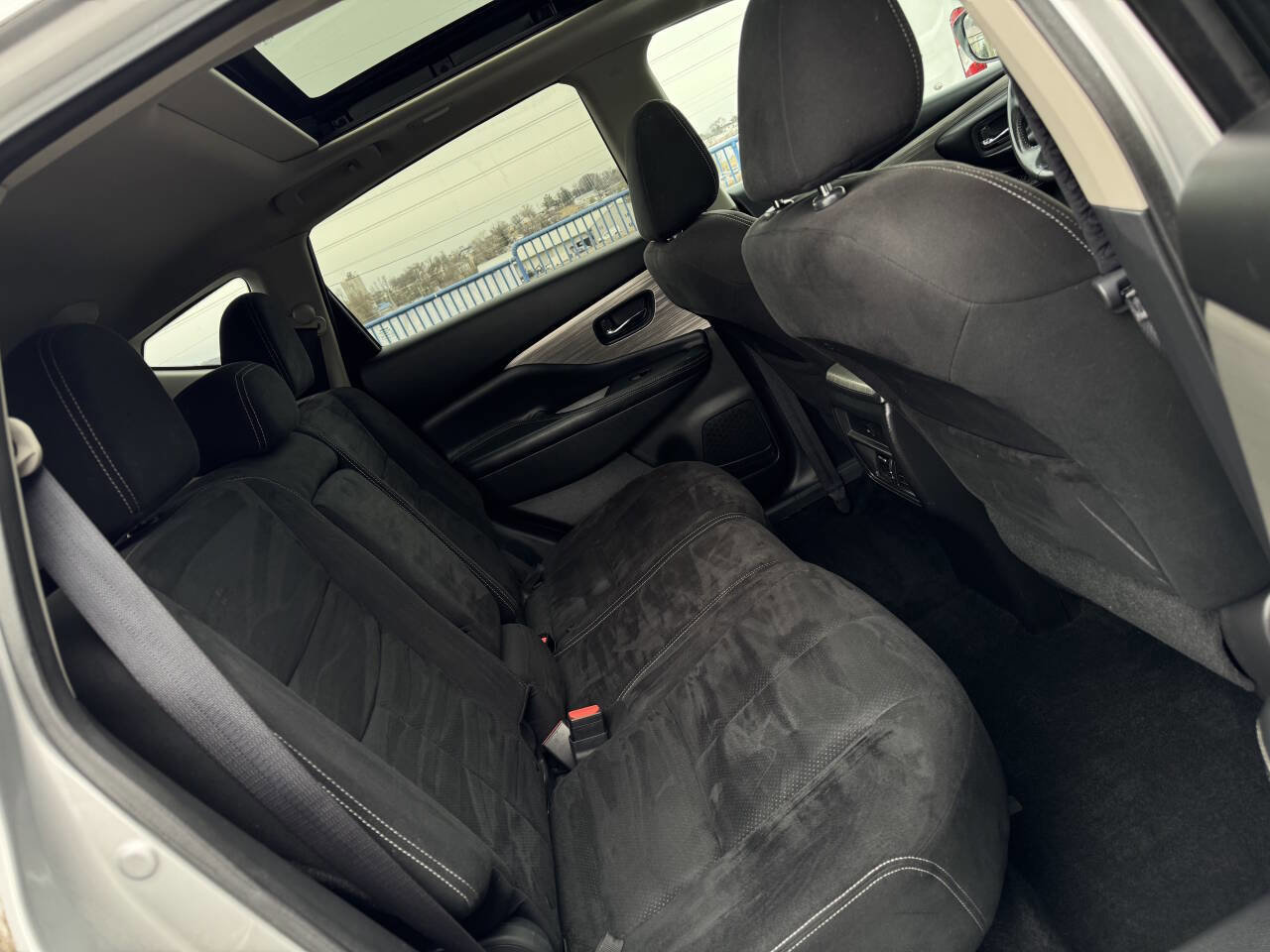 Used 2017 Nissan Murano SV w/ Premium Package image 10